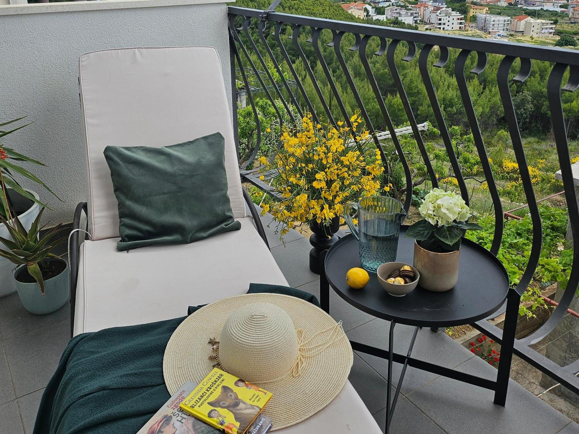 Apartment Wish Подстрана Экстерьер фото